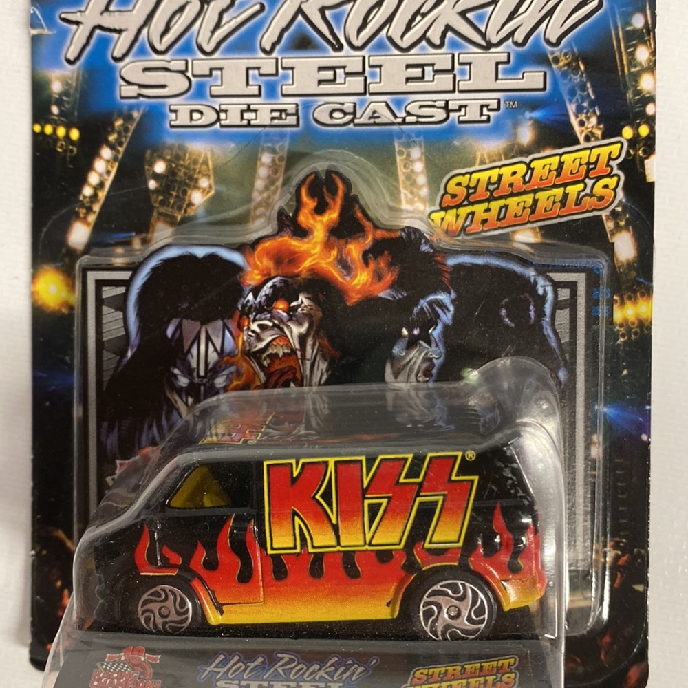 KISS Band Van. Hot Rockin’ Steel Die Cast Street Wheels Model Car